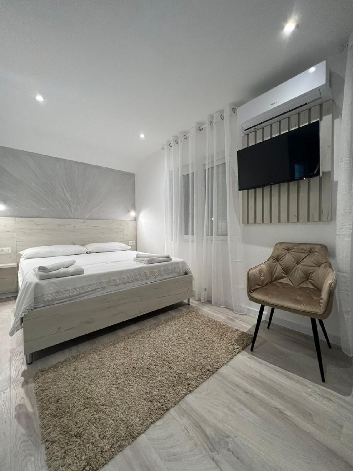 Apartments Hillside Ulcinj Exterior photo